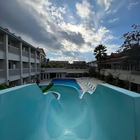 Izmah 1+1 Lueks Tatil Evi… Fethiye